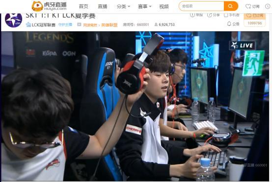 以及他在两 以及他在两